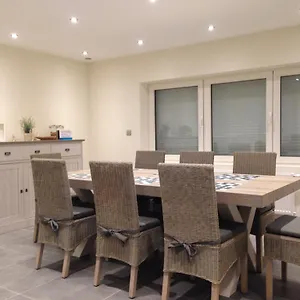 Apartamento House, Brujas